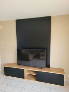 TV SUR MESURE CHENE ET LAQUE NOIRE